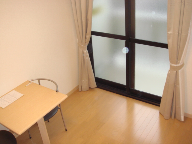 【洋室】 | 駒草