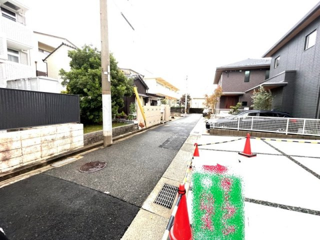 明石市西新町１丁目　新築戸建の前面道路含む現地写真
