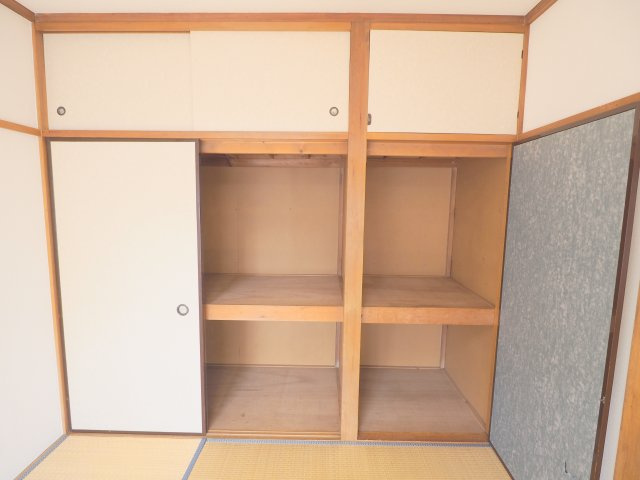 倉田ハイツの収納