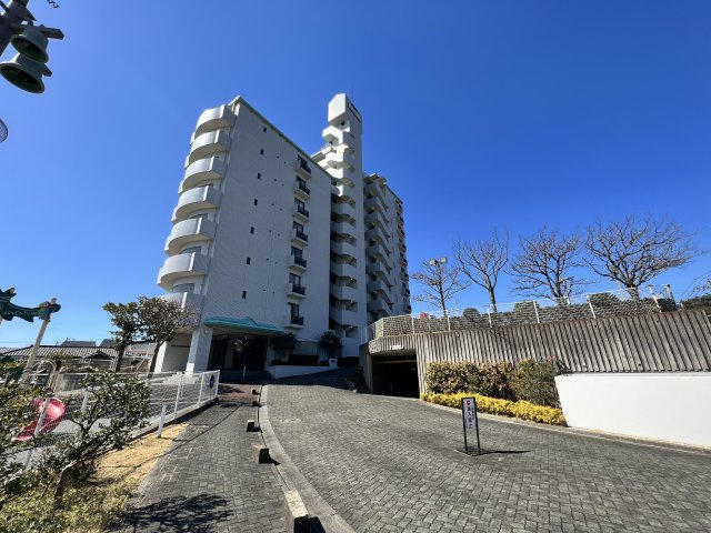 海見え！シーサイドヒルズ・ノバ南葉山7階　バルコニーより海を臨むの外観|外観