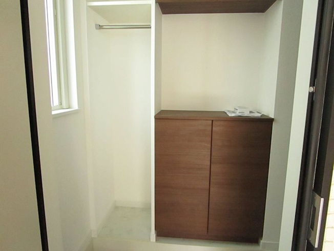 【玄関】 | ＬＩＦＥ　ＢＯＸ　ＭＯＴＯＭＩＹＡ | 玄関です