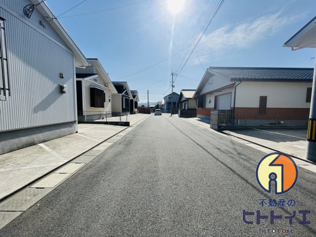 カーサ津江のその他共用部分|前面の道路です♪