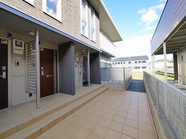 オートルフォワ・パレのその他共用部分|広々したエントランスです