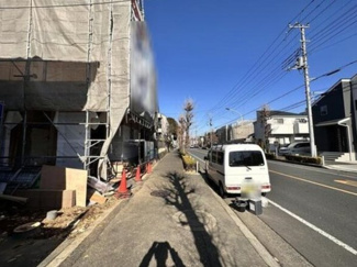【前面道路含む現地写真】