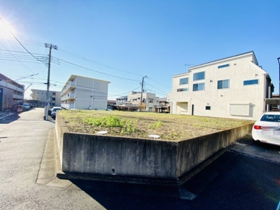 【前面道路含む現地写真】 | ◇湘南台アドレス７５坪南西角地◇藤沢市湘南台２丁目／建築条件なし売地 | 角地なのでこだわりのデザイン外観で目を引くような邸宅には持って来いの区画です！