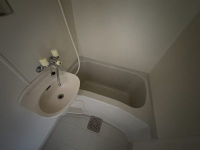 【浴室】 | パークARUMIKⅢ | ※同物件、別のお部屋の写真です。設備は現況に従います。