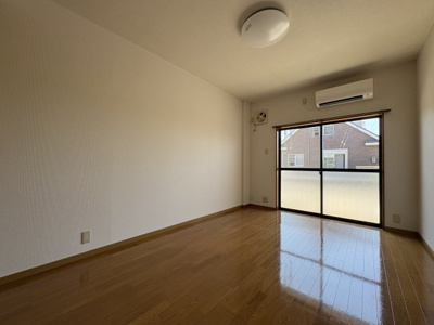 【居間・リビング】 | パークARUMIKⅢ | ※同物件、別のお部屋の写真です。設備は現況に従います。