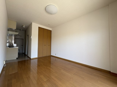 【居間・リビング】 | パークARUMIKⅢ | ※同物件、別のお部屋の写真です。設備は現況に従います。