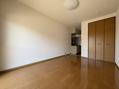 【居間・リビング】 | パークARUMIKⅢ | ※同物件、別のお部屋の写真です。設備は現況に従います。