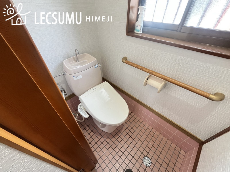揖保郡太子町佐用岡／中古戸建のトイレ