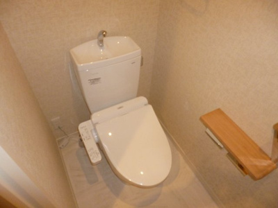 【トイレ】 | シャーメゾンステージ大島 | シャワー付きトイレ