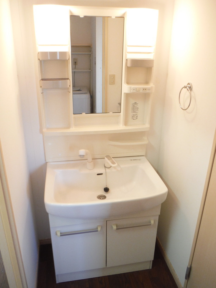 TKアパートメント【10,000円キャッシュバック対象物件】の独立洗面台|使いやすい独立洗面台です