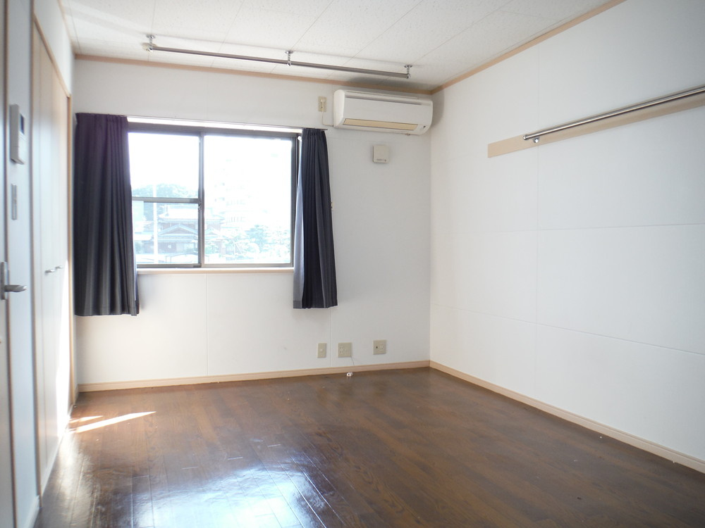 TKアパートメント【10,000円キャッシュバック対象物件】の洋室|きれいな洋室です