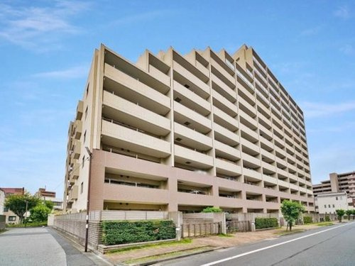 コスモグランプレイスの外観