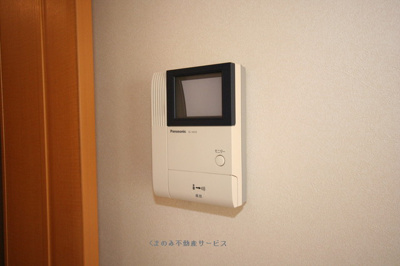 【セキュリティ】 | ソレーユ | モニターホン
ソレーユ101号室　2009/7/9撮影