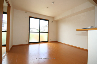 【居間・リビング】 | ソレーユ | リビングです
ソレーユ101号室　2009/7/9撮影