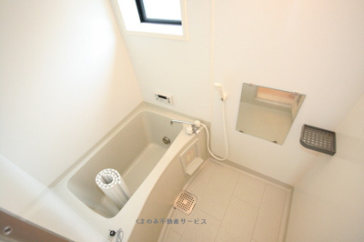 【浴室】 | ソレーユ | お風呂で日々の疲れを落としましょう
ソレーユ101号室　2009/7/9撮影