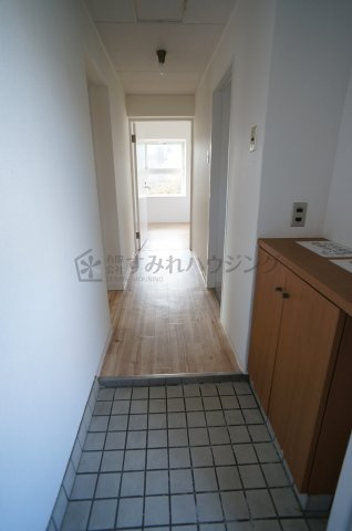 金岡マンションの玄関