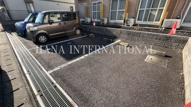 レオパレス東豊田Ⅰの駐車場