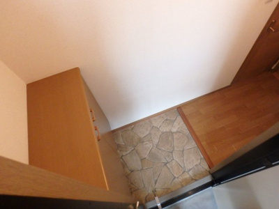 【玄関】 | ハイカムール松井 | 明るい玄関です