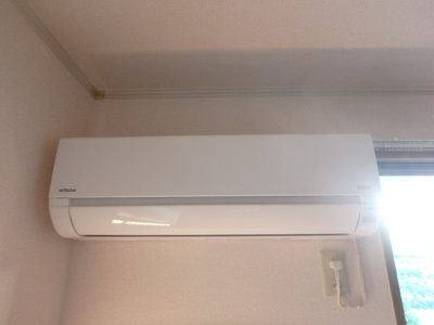 【設備】 | ハイカムール松井 | エアコン完備