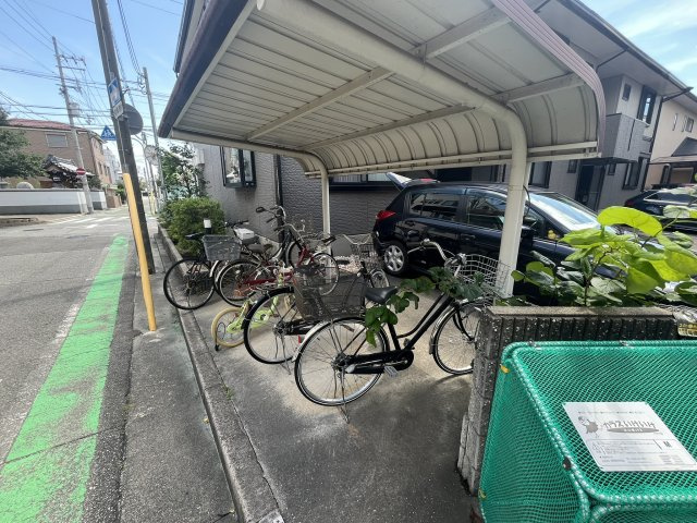 【その他共用部分】 | ハイカムール松井 | 駐輪場です