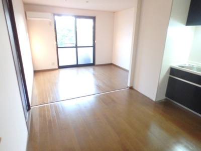 【居間・リビング】 | ハイカムール松井 | おしゃれなリビングです