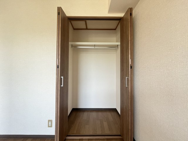 【収納】 | ハイカムール松井 | ちょっとした収納スペースも充実しています