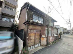 【外観】 | 2023年2月6日撮影
現在古家有り。