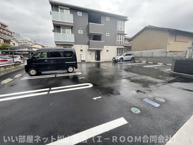 【駐車場】 | ルーチェ道後