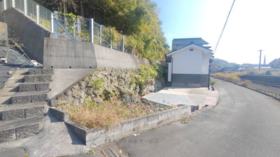 【外観】 | 日高町鳥越貸家 | おしゃれな外観です
日高町鳥越貸家　2020年12月11日撮影