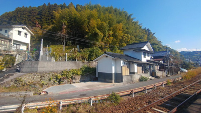 【外観】 | 日高町鳥越貸家 | 外観もきれいです
日高町鳥越貸家　2020年12月11日撮影