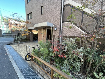 【エントランス】 | コンフォート緑地