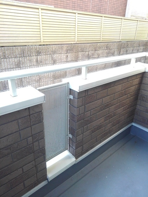 サニー・レジデンスのバルコニー