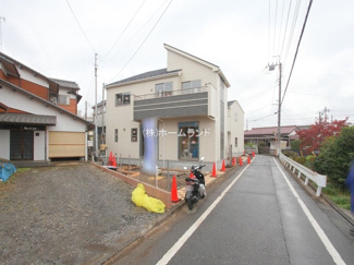 【前面道路含む現地写真】