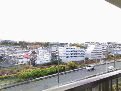 【展望】 | 【売主直売】六浦荘団地Ｂ棟 | ５階部分からの眺望です。