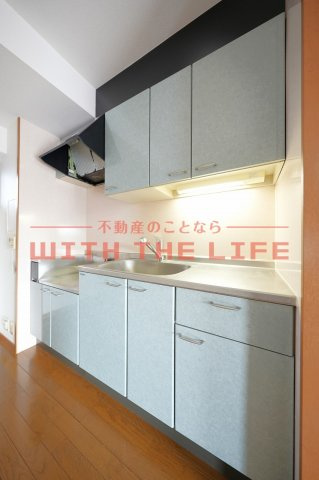 EKビル【キャッシュバック対象物件】のキッチン|コンパクトなキッチンで掃除もラクラク