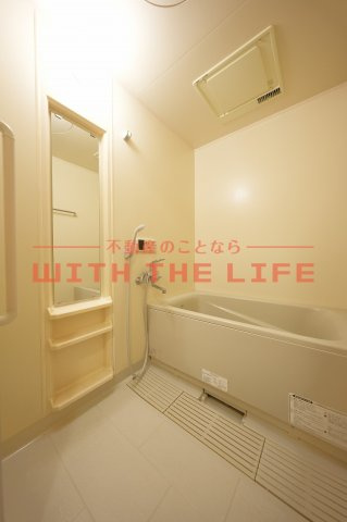 EKビル【キャッシュバック対象物件】の浴室|落ち着いた空間のお風呂です