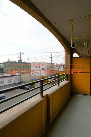 EKビル【キャッシュバック対象物件】のバルコニー|広々としたバルコニーです