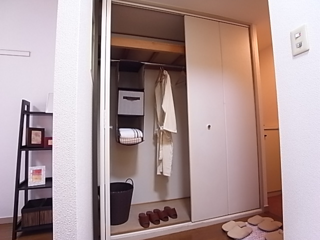 学が丘カレッジハイツの収納