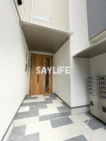 クリエオーレ吉田下島のエントランス