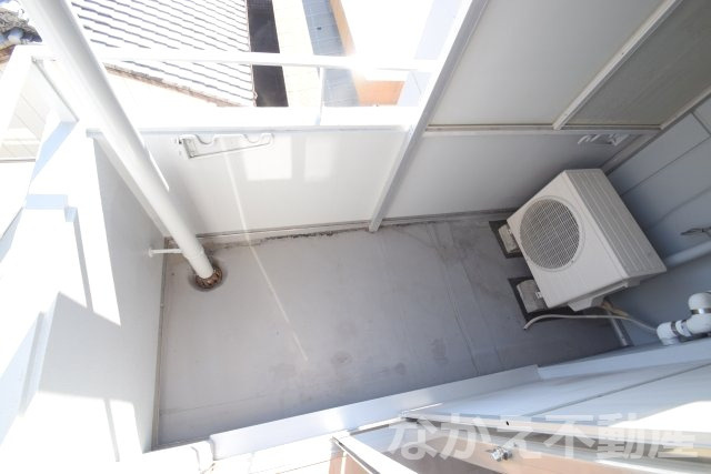 【バルコニー】 | 外からの目が気にならないバルコニーで洗濯物が干せます