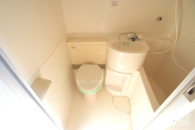 【トイレ】 | 落ち着いた色調のトイレです