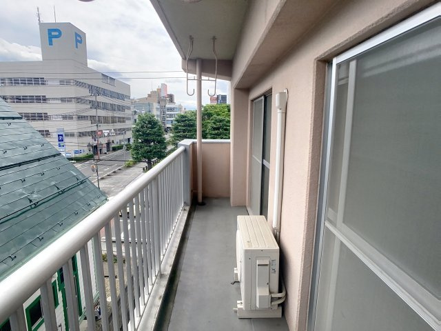 YMO旅篭町のバルコニー