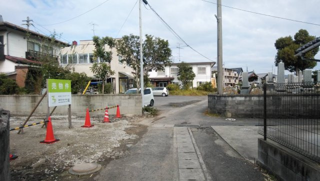 西条市朔日市土地【439】85.31坪の周辺
