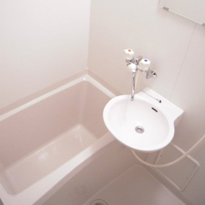 【浴室】 | レオパレスプレズィール | お風呂で日々の疲れを落としましょう