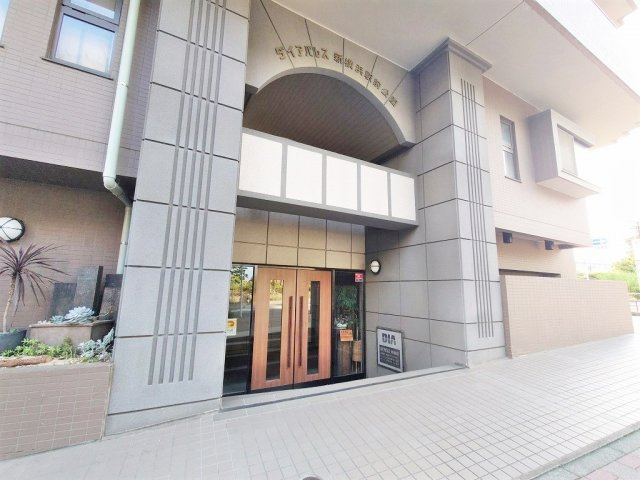 ブルーライン「新横浜」ダイアパレス新横浜駅前公園の画像