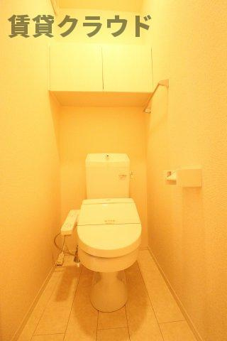 メゾンエミールⅠのトイレ|白い綺麗なトイレも落ち着きますね