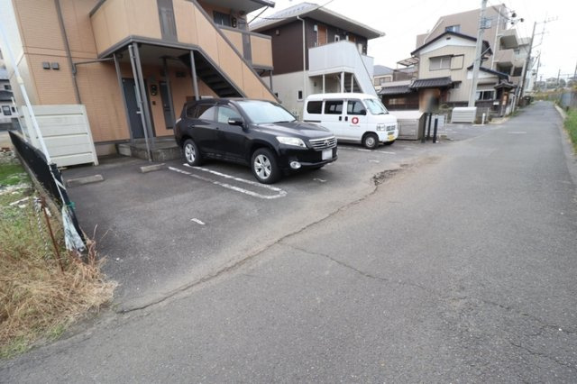 Ｎａｇｏｍｉの駐車場|駐車場