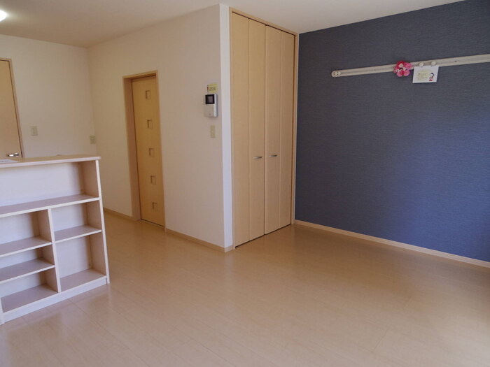 Ｎａｇｏｍｉの寝室|洋室